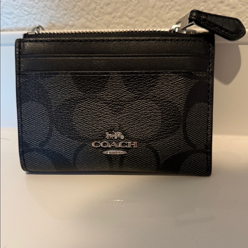 Coach Black Signature Zip Card Case